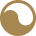 Złoty okrągły symbol z białym zakrzywionym kształtem wewnątrz, przypominający yin-yang lub abstrakcyjny wzór fali, na jasnoszarym tle. Złoty okrągły symbol z białym zakrzywionym kształtem wewnątrz, przypominający yin-yang lub abstrakcyjny wzór fali, na jasnoszarym tle.